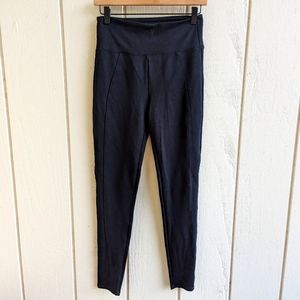 Spanx Assets Dressy Leggings Medium